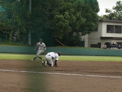 専修大対国士館大 10月14日 東都大学野球2部_b0166128_10545452.jpg