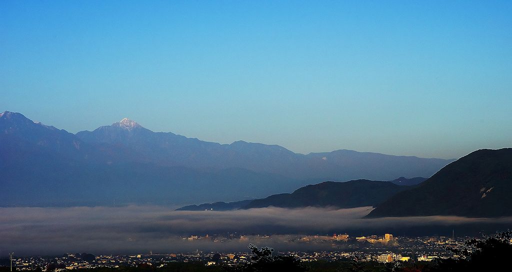 今朝の風景（石和・甲府方面）_e0163149_739144.jpg