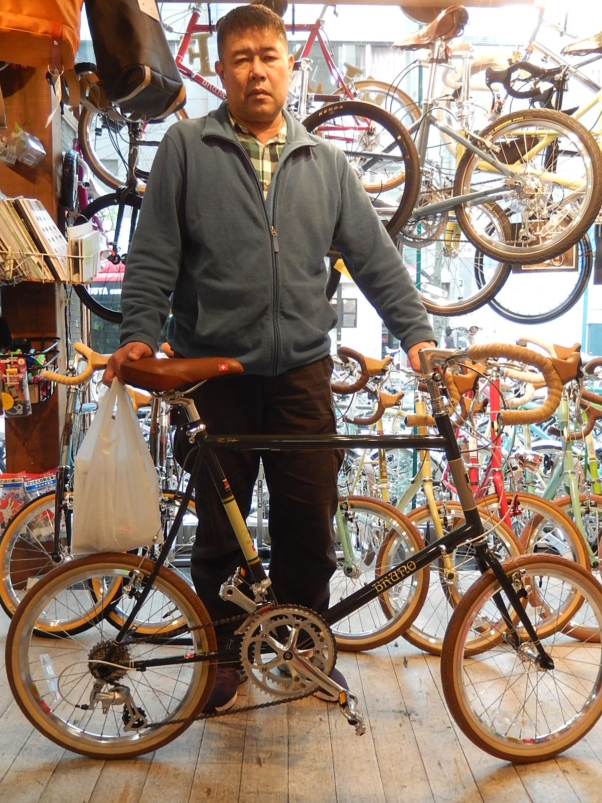 BRUNO MINIVELO 20 ROAD 納車_e0188759_1622670.jpg