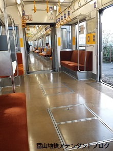 オールステンレス車両_a0243562_16222135.jpg