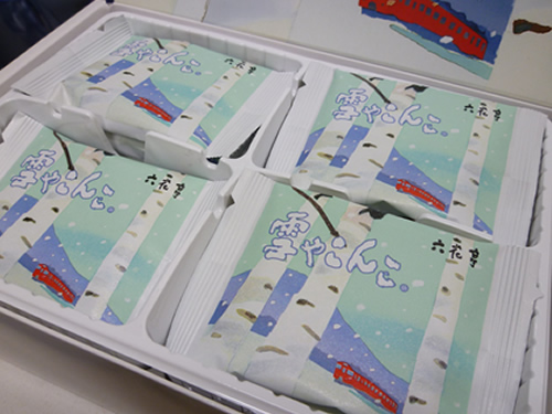 【六花亭】雪やこんこ_c0152767_2335193.jpg
