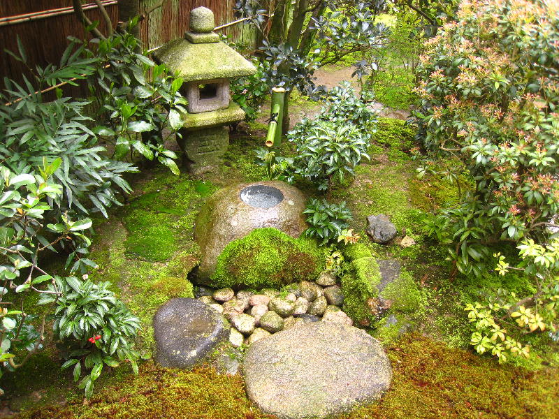 遊び心のある和風の庭 庭の写真館