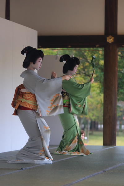 西陣きもの・帯フェスティバル~きもので集う園遊会~ 舞台編_e0051888_23341284.jpg