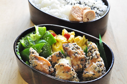 胡麻衣のささみ竜田揚げ弁当_b0171098_8352765.jpg