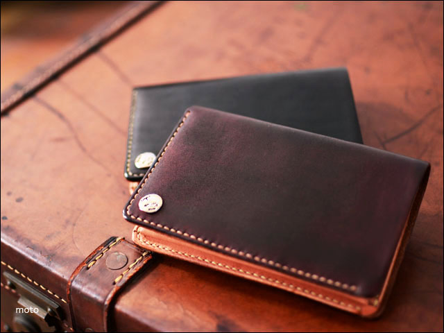 MOTOレザー二つ折り MOTO W2 レビュー】メイドインジャパンの丈夫で使いやすい二