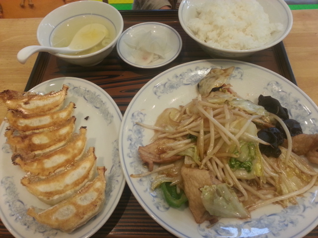 11/4 ぎょうざの満洲羽村駅前店 焼餃子とライス大盛¥420_b0042308_12443770.jpg