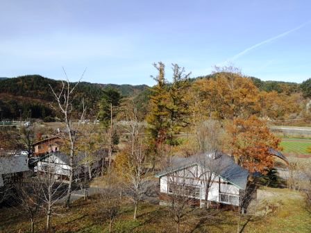 紅葉と星空のコテージ(平日得々キャンペーン)_b0206037_1418186.jpg