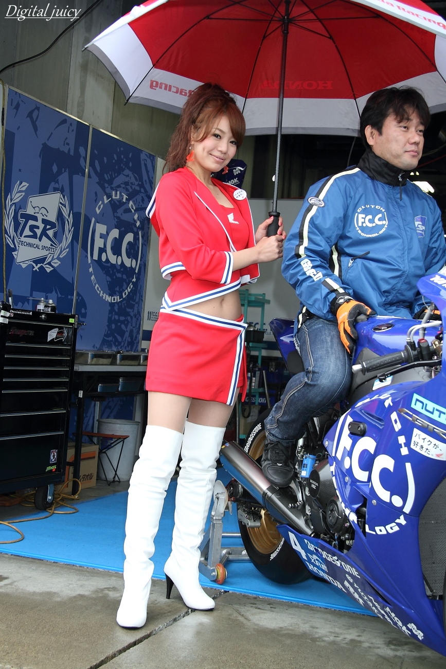 伊藤葵 さん（2013Hondaライダーズフレンド）_c0216181_10484750.jpg