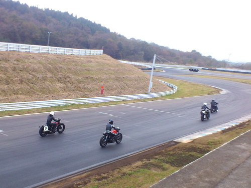 COOL BREAKER_b0160319_1103122.jpg