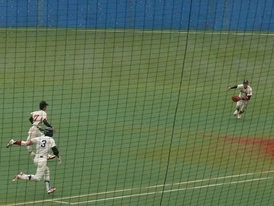 日本大対東洋大 10月15日 東都大学野球2部_b0166128_1905888.jpg