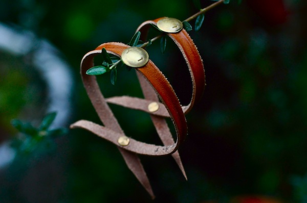 apple peel bangle_b0172633_0313186.jpg