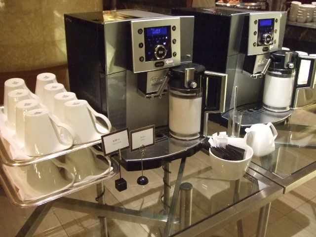 ヒルトン東京 マーブルラウンジ コロンビアン・コーヒー&チョコレートデザートフェア_f0076001_21474731.jpg