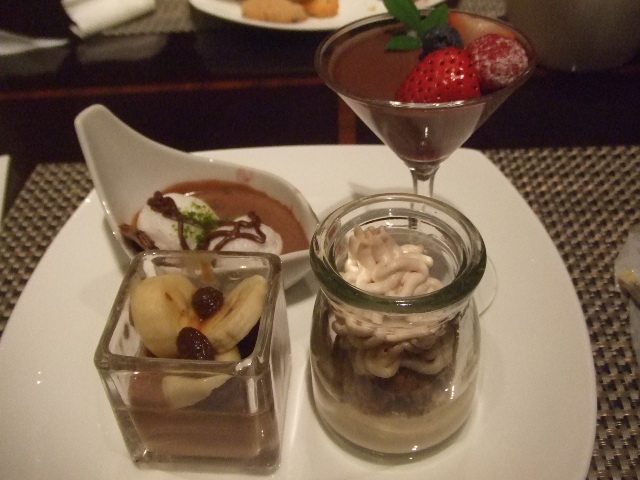 ヒルトン東京 マーブルラウンジ コロンビアン・コーヒー&チョコレートデザートフェア_f0076001_21503299.jpg