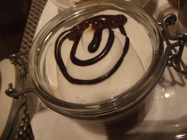 ヒルトン東京 マーブルラウンジ コロンビアン・コーヒー&チョコレートデザートフェア_f0076001_21505024.jpg