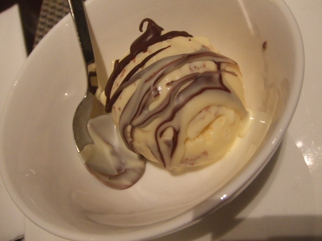 ヒルトン東京 マーブルラウンジ コロンビアン・コーヒー&チョコレートデザートフェア_f0076001_21511626.jpg