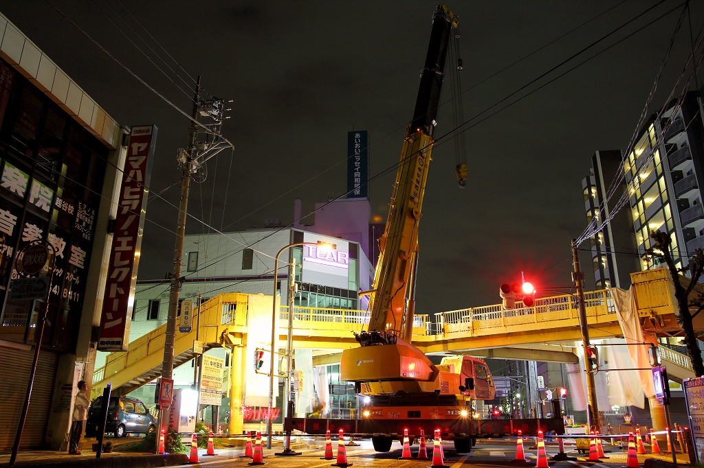 0124　　　【県道足立越谷線（旧４号線）歩道橋撤去工事】_c0098347_1256370.jpg