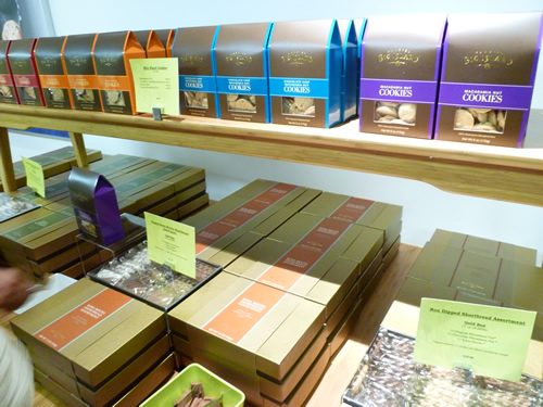 Big Island Candies(ビッグアイランド・キャンディーズ)_c0152767_21322793.jpg