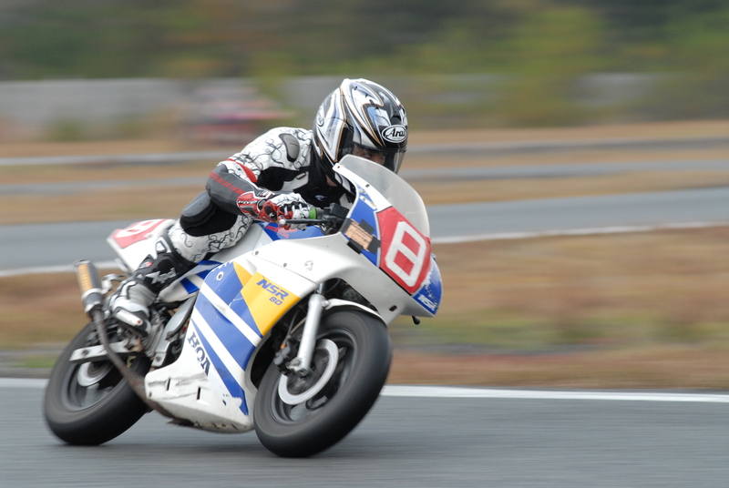 20131110 ピグスープ　TSタカタ　ミニバイク３時間耐久レース　決勝　３－３_e0034880_239426.jpg