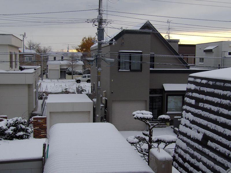 どうやら札幌は根雪回避_c0025115_1811751.jpg