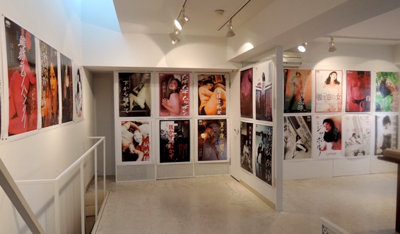 『18禁な女たち～東學 コラボレーション・ポスター展～』は終了しました。_f0138928_10212358.jpg