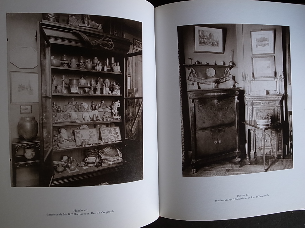 EUGENE ATGET INTERIEURS PARISIENS / Molly Nesbit, Francoise Reynaud_a0227034_1703538.jpg