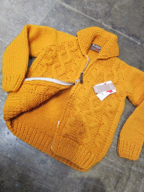 Kanata ・・・ SOLID COWICHAN ZIP JACKET!♪! 今時期に是非★_d0152280_0112853.jpg