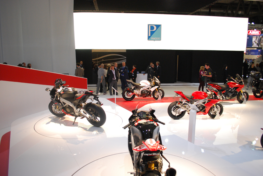 バイク天国イタリアの旅 その2 ~2013 EICMAショー~_d0099181_22285842.jpg