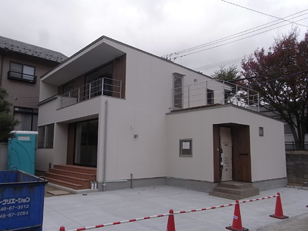 『香久池の家』 外装が出来上がりました。_e0197748_11435792.jpg