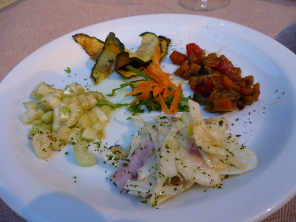 2013,07 フランス、イタリアツアー 29、「Ristorante Vigin Mudest」 Alba (IT)_a0207973_2211067.jpg