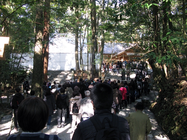 ご遷宮 新しいご正殿 _f0129726_230560.jpg