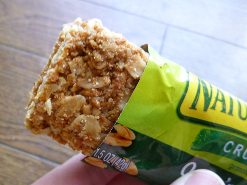 NATURE VALLEY CRUNCHY granola bars Oats\'n Honey_c0152767_2057418.jpg
