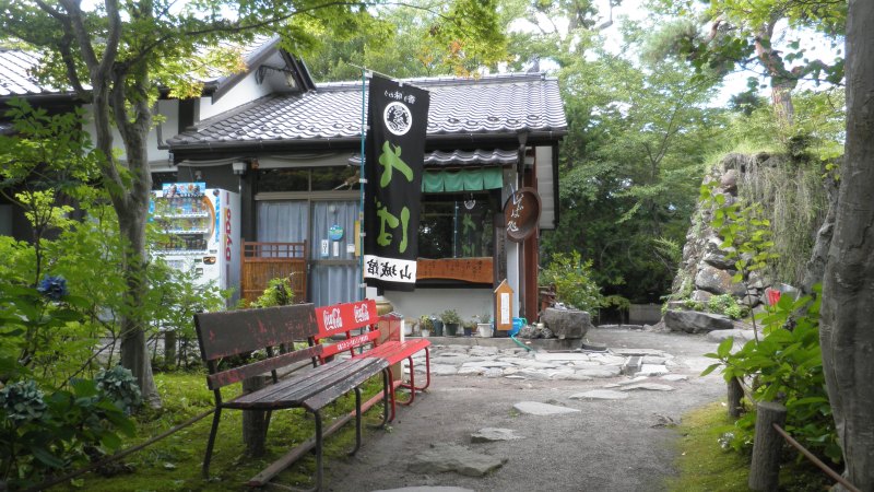 平成２５年夏の小諸その５ 懐古園「あの夏で待ってる」の舞台を歩いてみました(懐古園）_e0304702_79441.jpg