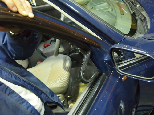 コレ、かなり珍車だと思いますよ・・・。_e0188729_18342611.jpg