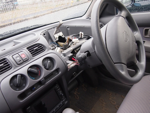 コレ、かなり珍車だと思いますよ・・・。_e0188729_1834978.jpg