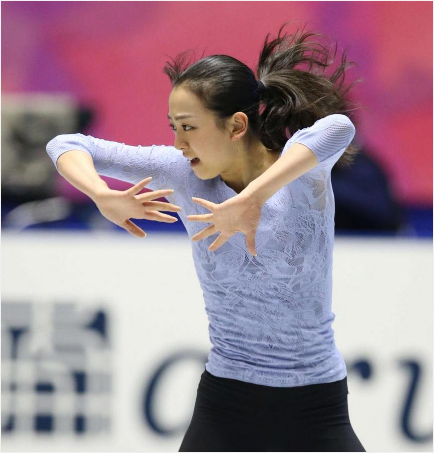 浅田真央選手、盤石の2勝目でファイナル一番乗り　－2013NHK杯・女子シングル_b0038294_12284410.jpg