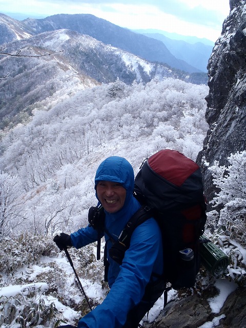 四国 三嶺~剣山縦走!_c0147398_15361896.jpg