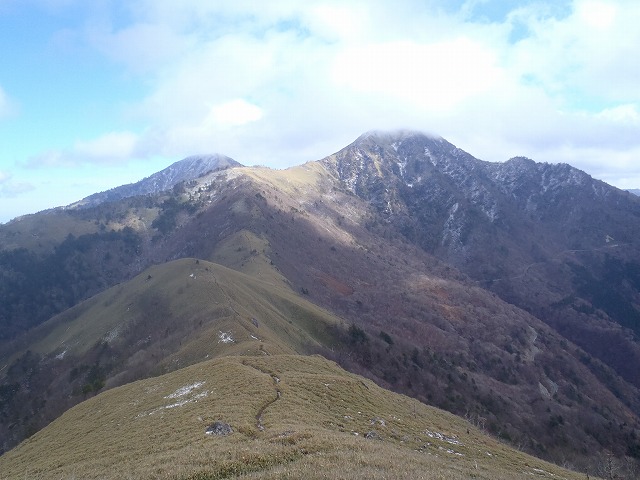 四国 三嶺~剣山縦走!(2)_c0147398_15234186.jpg