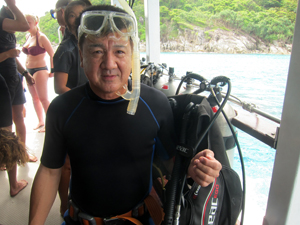 ラチャヤイ島ファンダイビング!!_f0144385_18252316.jpg