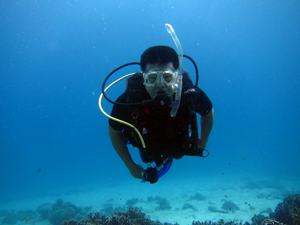 ラチャヤイ島ファンダイビング!!_f0144385_18303123.jpg