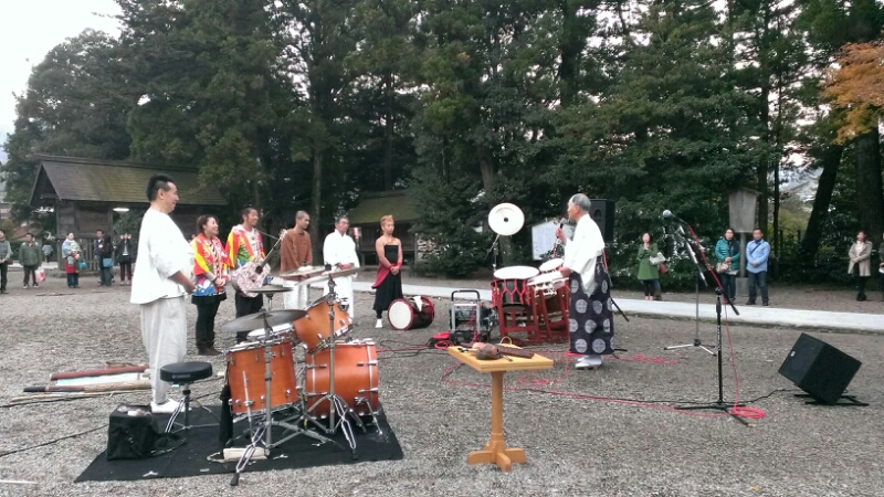 須佐神社御奉納演奏終了_e0087595_11462834.jpg