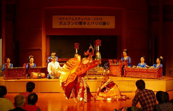 SIFAフェスティバル2013 ガムランの響きとバリの踊り終了しました_e0017689_19204723.jpg