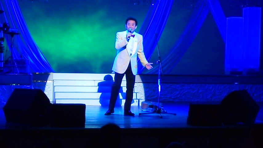 斉藤絹枝さん「ふれあい歌踊コンサート」_e0119092_10444297.jpg