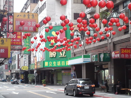 2013台北女子旅⑦　バスに乗ってふらり旅～勝立でお買い物～再び雙連へ_e0117613_1074243.jpg