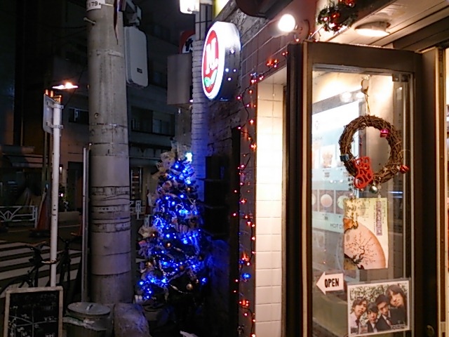『クリスマスイルミネーション完成』_a0075684_23284217.jpg