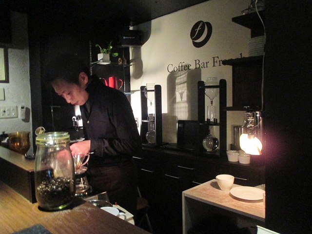 f0202703_21593330.jpg