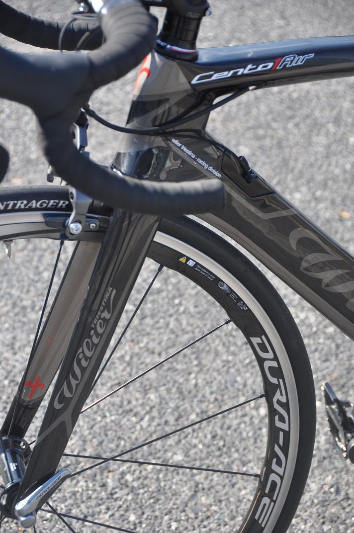 Wilier Cento 1 Air　+　新型6800Di2_b0246207_23385231.jpg
