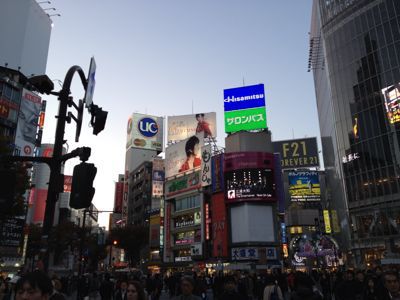 渋谷駅前交差点に。。。_b0191189_1821093.jpg