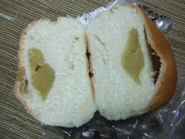 ジュノエスク スイートポテトベーグルあんぱん_f0076001_23275687.jpg