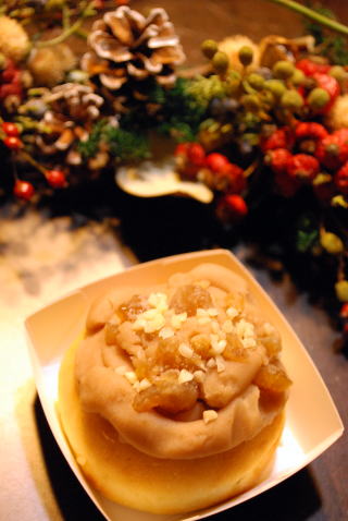 花冠 ブルーのバラで!_a0136507_18063022.jpg