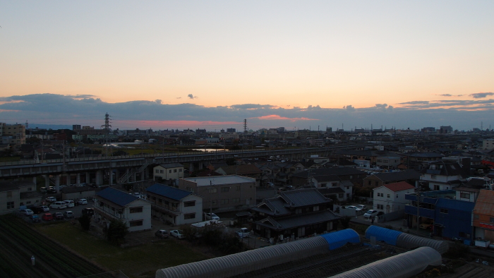 風と花の街    　　　　　　　夕暮れ_e0093336_18411934.jpg